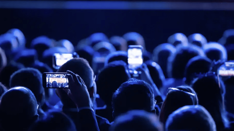 CloudWorld&ndash;Monday